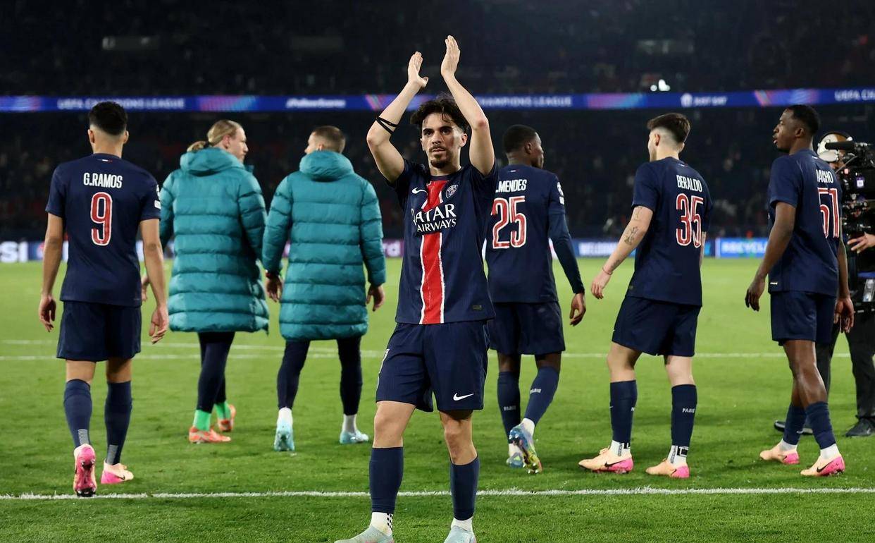 莎拉波娃焦点对战，西亚卡姆与70激战巴黎圣日耳曼分钟，反败为胜胜负难料！