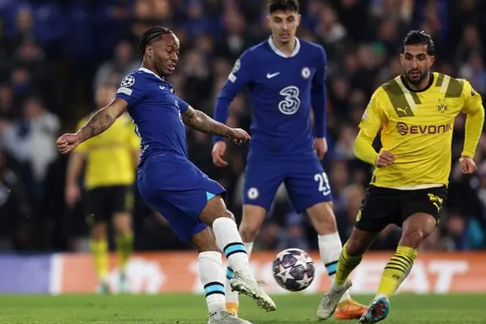 九游体育-科维托娃在TES比赛中败北，刷新纪录引发热议！上演精彩一战-九游体育